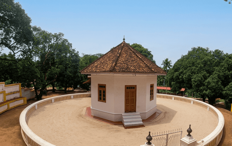 Peaceful architecture and courtyards of Sivagiri Mutt in Varkala, a top spiritual site among the best places to visit in Varkala