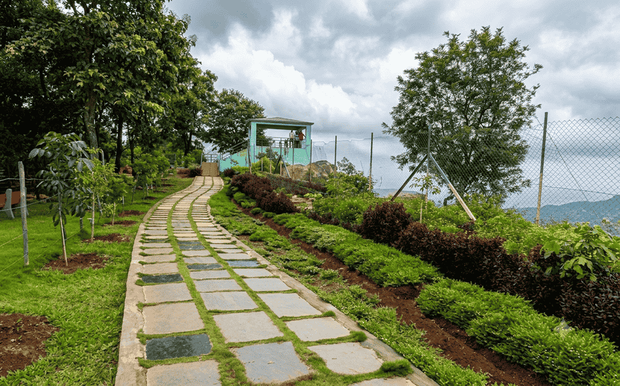 Scenic view from Karadiyoor View Point, one of the best places to visit in Yercaud