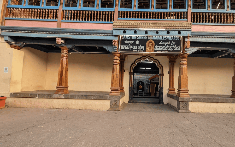 Traditional wooden architecture of Mahabaleshwar Temple in Gokarna - best places to visit Gokarna guide
